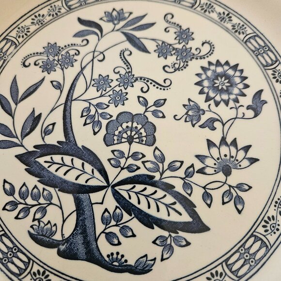 two blue onion dishes need extra I only have two - Picture 2 of 4